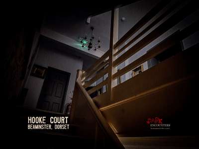 https://darkencounters.co.uk/images/Hooke_Court_4x3_v5.jpg