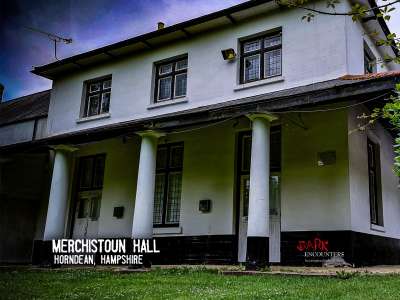https://darkencounters.co.uk/images/Merchistoun_Hall_4x3_v1.jpg